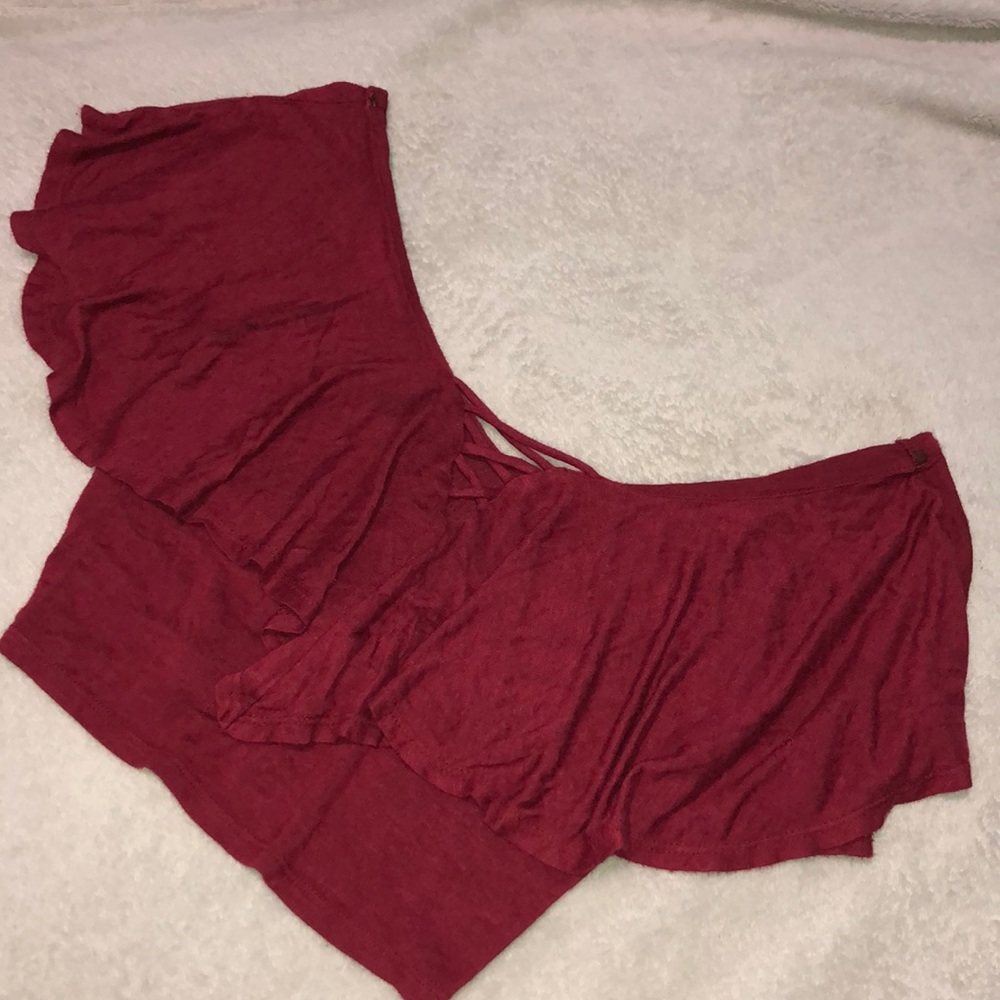 Rue21 maroon crop top